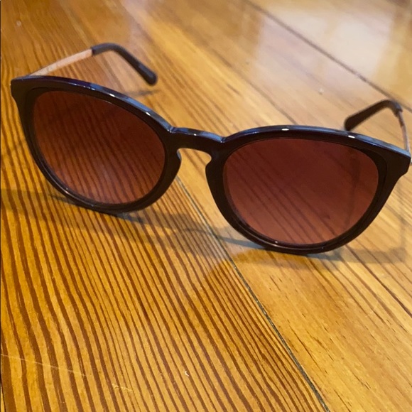 Michael Kors Sunglasses. - Picture 7 of 8